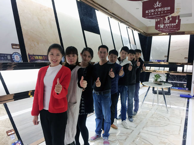黄瓜视频网站陶瓷磚 廣東信宜總代理黃乾，一位不甘於人後的90後
